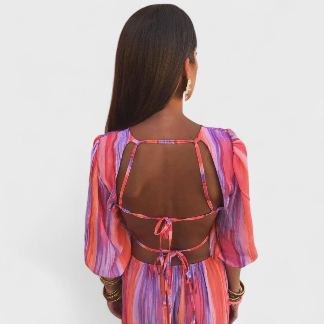 NORA - Tissu élégant avec des détails de coupe raffinés